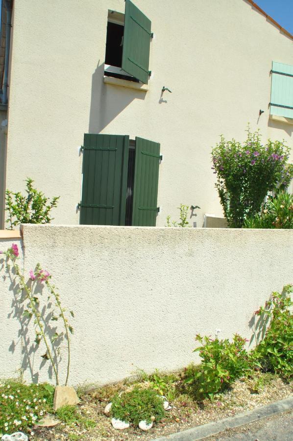 Grand-Village-Plage Pavillon Des Loritz 빌라 외부 사진
